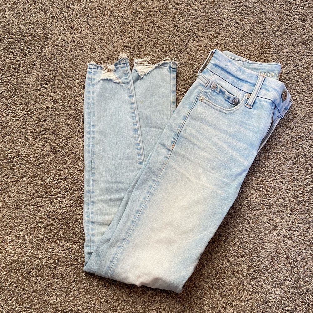 American Eagle Light wash jeggings, high rise